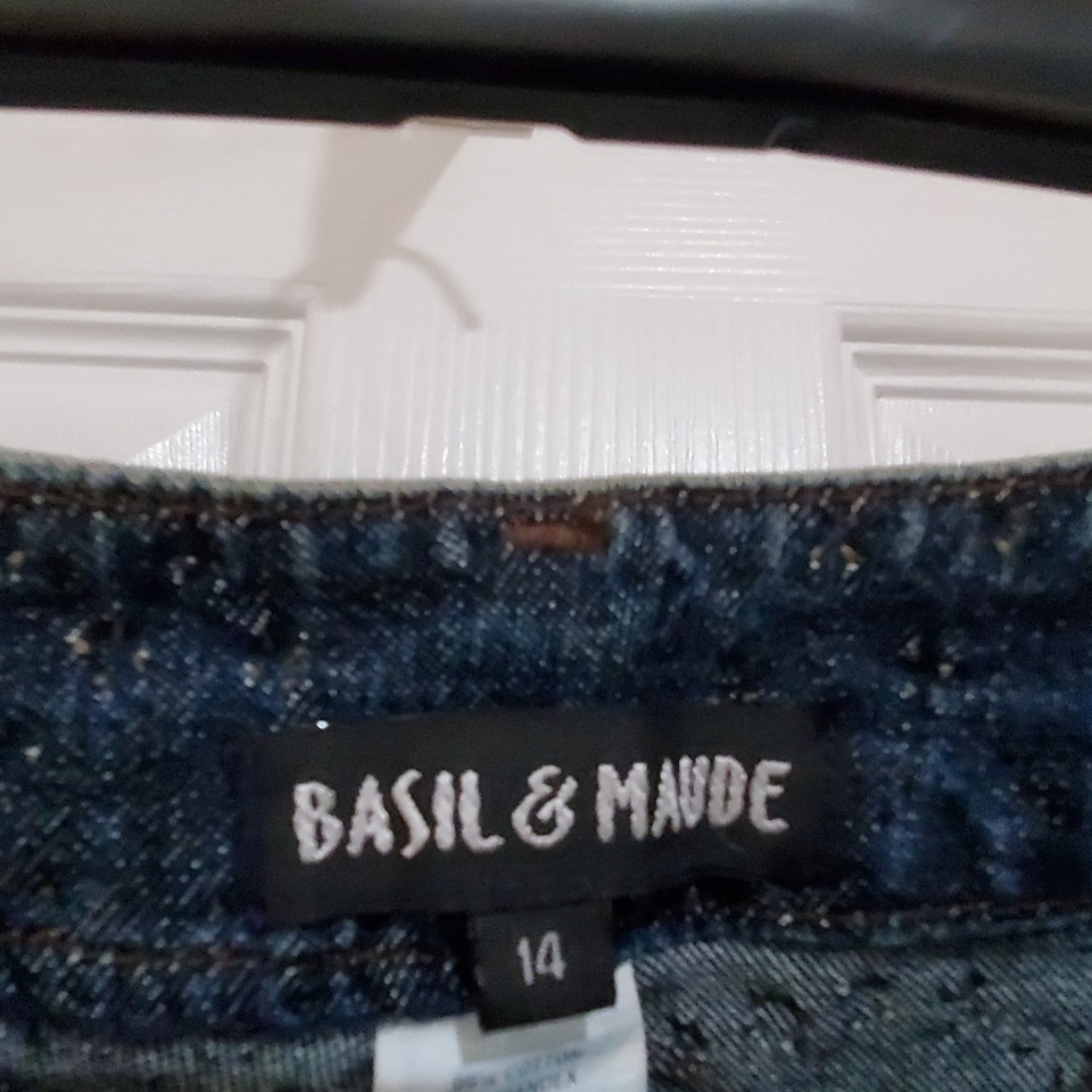 Jeans - Picture 3 of 4
